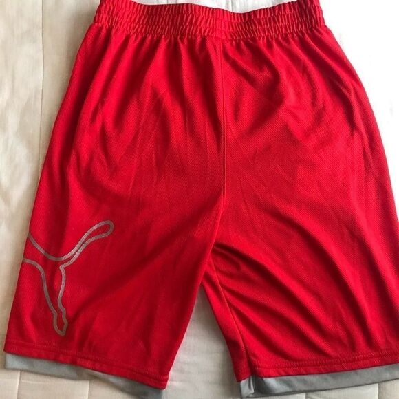 Puma boys sports shorts size 18-20 - Picture 3 of 3